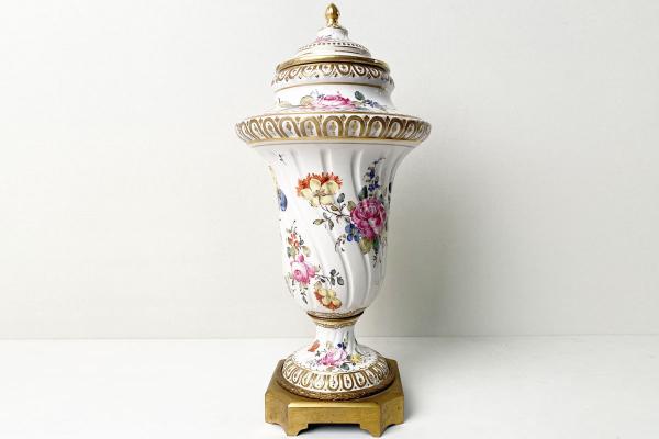 Grosse Meissen - Deckelvase